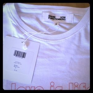 Red love is life tee